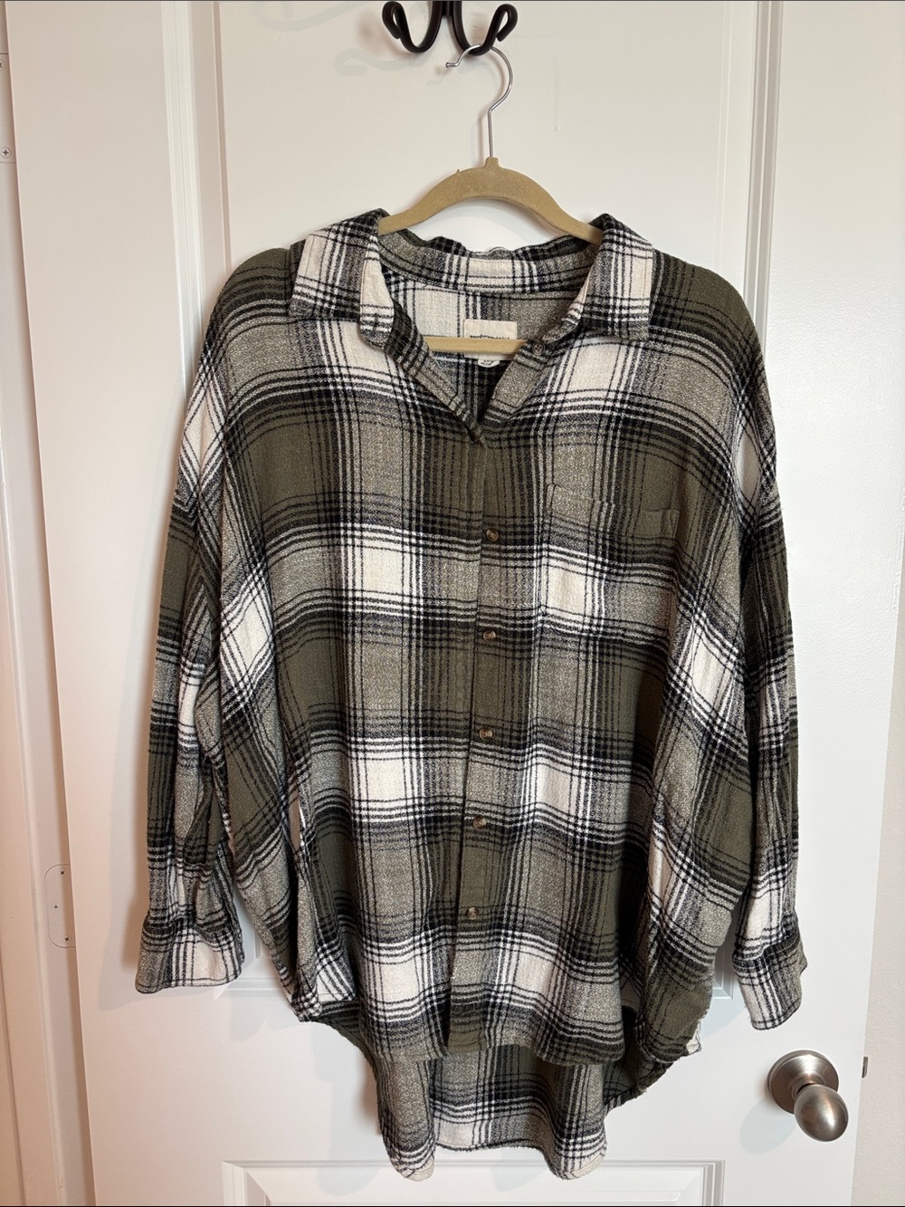 American Eagle Outfitters Olive Green and White Plaid Button-Up Shirt